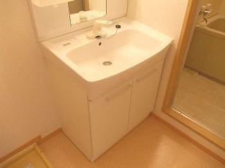 コンパクトで使いやすい洗面所