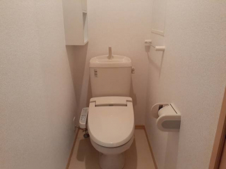 清潔感のあるトイレです