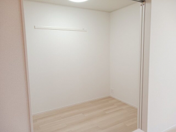 内装は落ち着いています