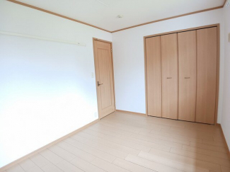 明るい室内です