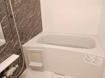 日々の疲れを癒すお風呂付です