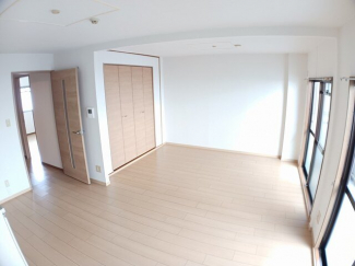 ゆったりとした居間です
