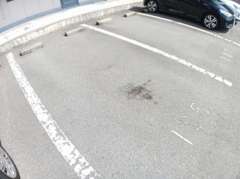 車をお持ちの方に嬉しい駐車場付きの物件です