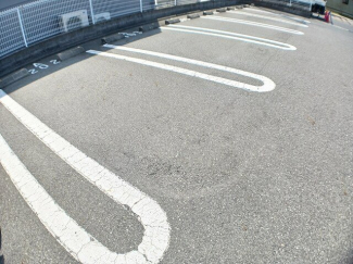 駐車場に車を止められます