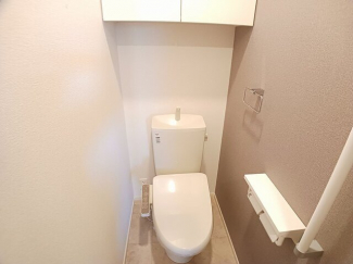 コンパクトで使いやすいトイレです