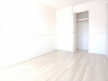 内装は落ち着いています