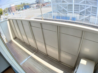 駐車場があるので、車を買う予定の方も安心です
