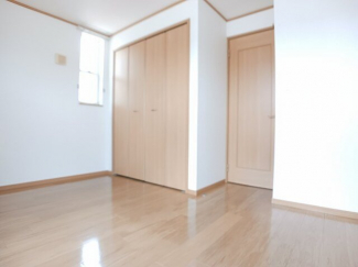 内装は落ち着いています