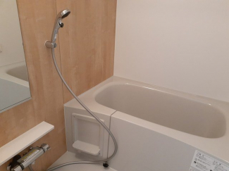 コンパクトで使いやすいお風呂です