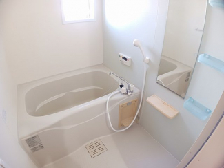 コンパクトで使いやすいお風呂です