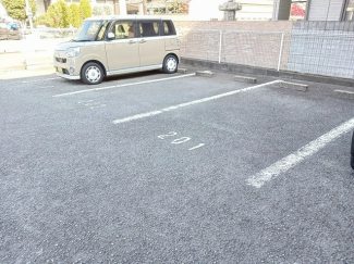 駐車場に車を止められます