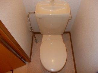 シンプルで使いやすいトイレです