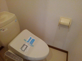 ゆったりとした空間のトイレです