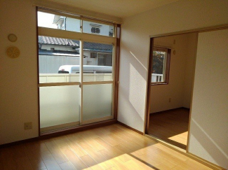 中はこのようになっています