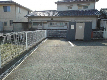 駐車場完備です