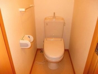 ゆったりとした空間のトイレです