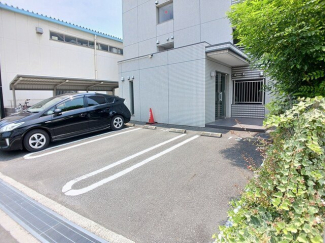 駐車スペースもあります