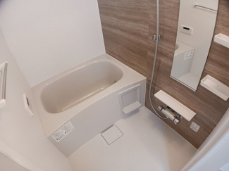 落ち着いた空間のお風呂です