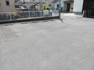 駐車場に車を止められます