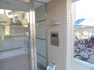 【エントランス】