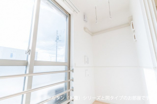 【バルコニー】