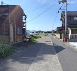 【前面道路含む現地写真】