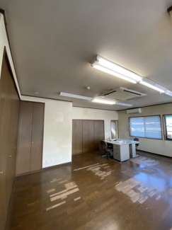 玉津町店舗兼事務所の画像