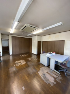 玉津町店舗兼事務所の画像