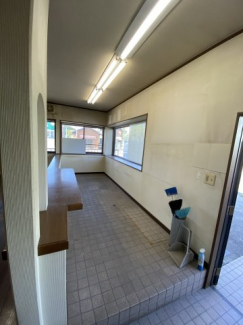 玉津町店舗兼事務所の画像