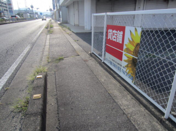 甲賀市水口町東名坂の店舗事務所の画像