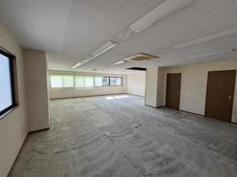長田町８丁目テナントビルの画像