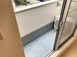 【バルコニー】