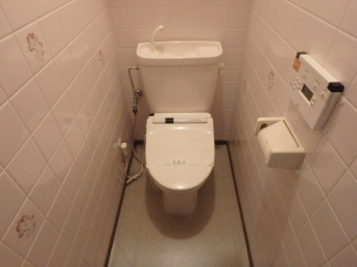 清潔感のあるトイレです