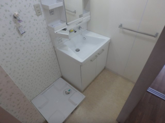 コンパクトで使いやすい洗面所