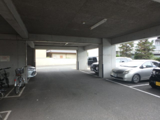 駐車スペースもあります