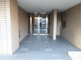 【エントランス】