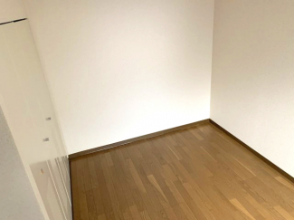 【寝室】