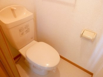 シンプルで使いやすいトイレです