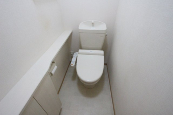 シンプルで使いやすいトイレです