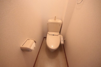 シンプルで使いやすいトイレです
