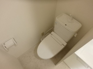 清潔感のあるトイレです
