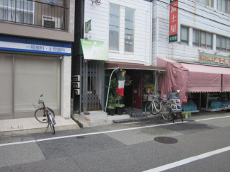 落ち着いた雰囲気の外観です