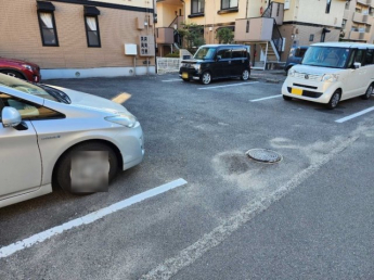 【駐車場】