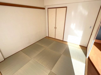 【寝室】