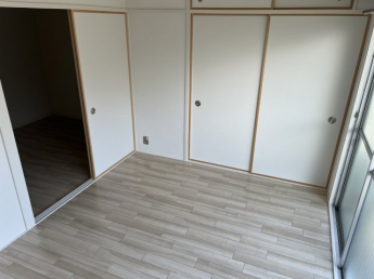 【寝室】
