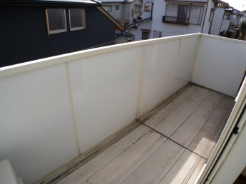 【バルコニー】