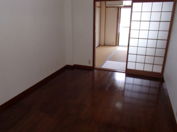 【居間・リビング】