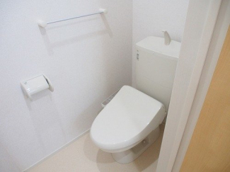 清潔感のあるトイレです
