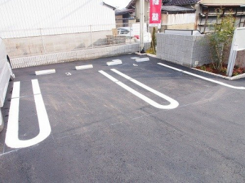 駐車場に車を止められます
