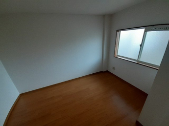 明るい室内です